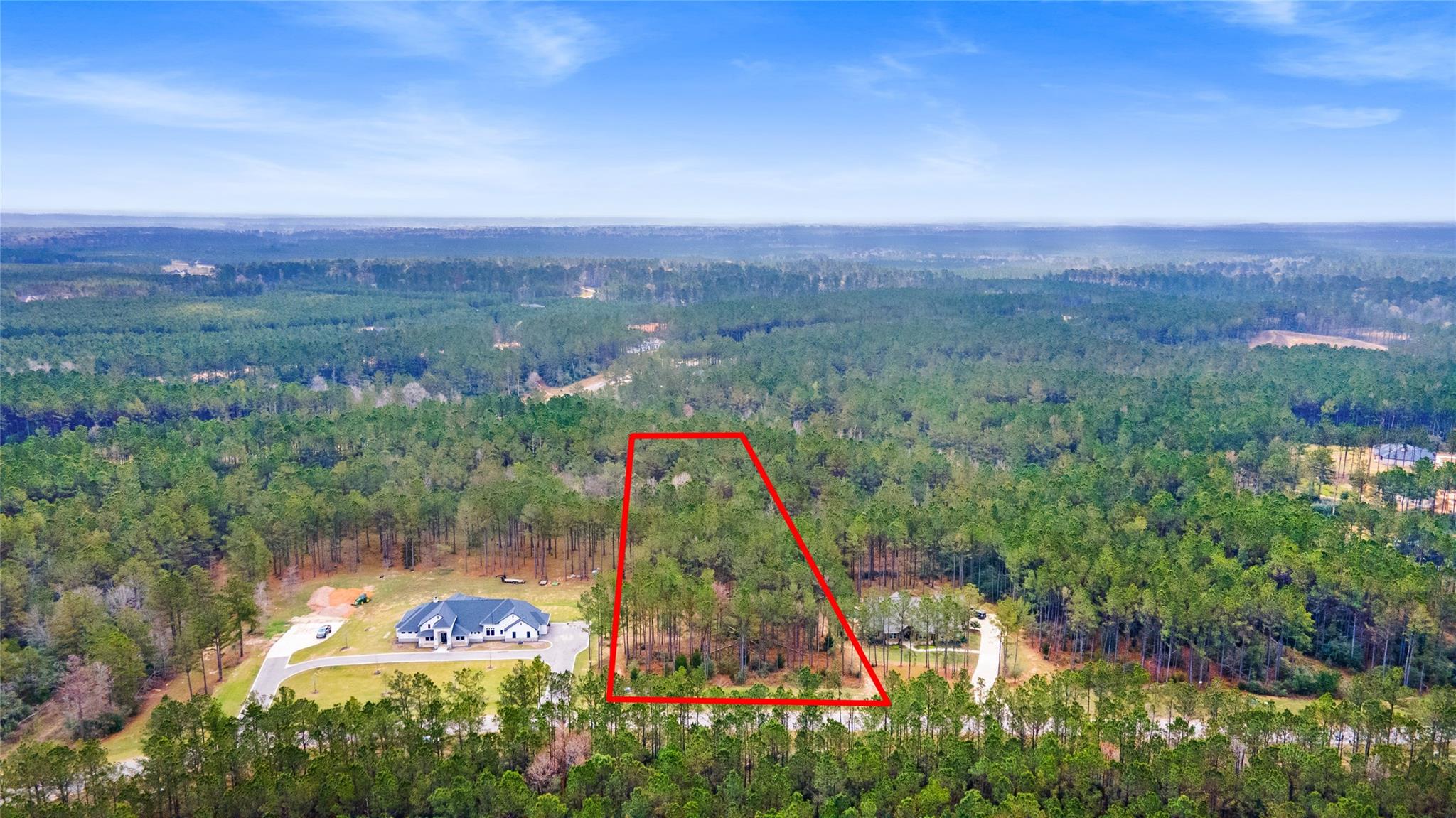 Land in Willis