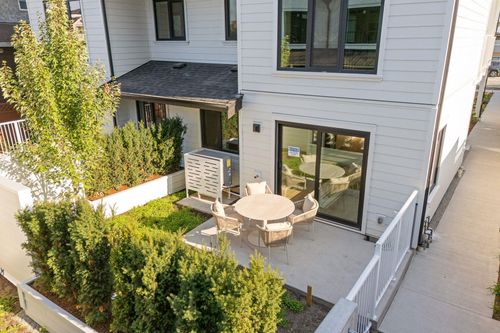sl-2-2333 E 54th Ave, Vancouver, BC, V5S1X1 | Card Image