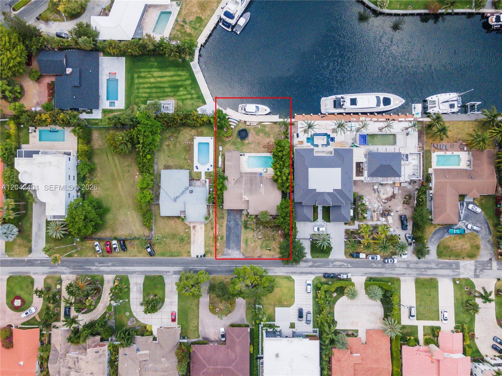 Residential in Hallandale Beach 2