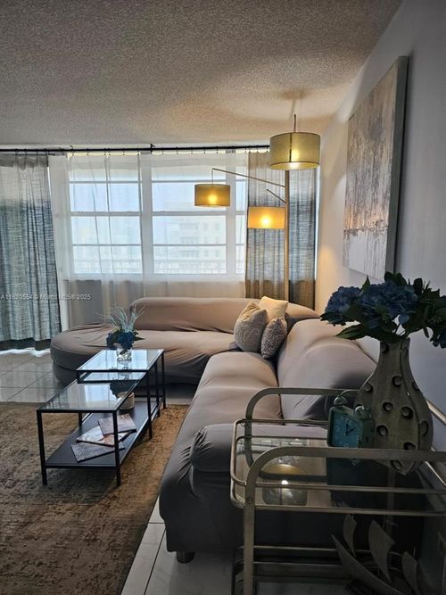 apt-2111-251 174th St, Sunny Isles Beach, FL, 33160-3367 | Card Image