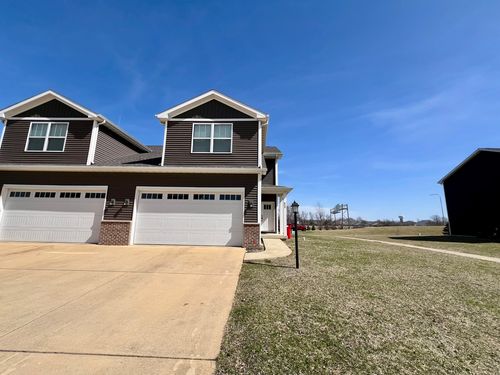 800 Sedgegrass Dr, Champaign, IL, 61822-2024 | Card Image