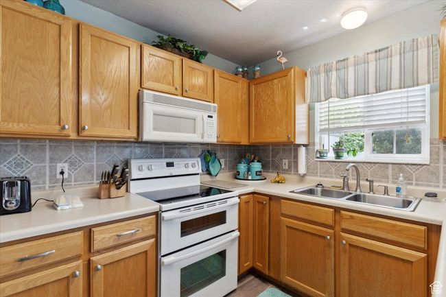 APT-14 - 801 W Harrisville Rd, Condo with 3 bedrooms, 3 bathrooms and 3 parking in Ogden UT | Image 8