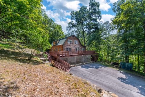 910 State Route 94, Blairstown, NJ, 07825-4104 | Card Image