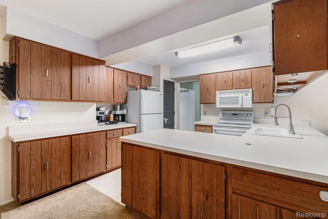 030_file_957.jpg | Image 7