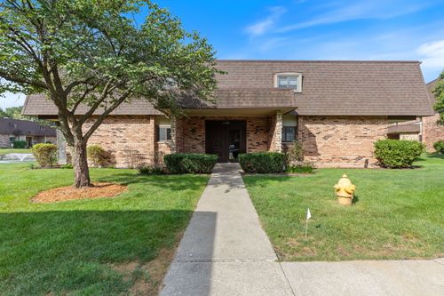3c-11134 Northwest Rd, Palos Hills, IL, 60465-2122 | Card Image
