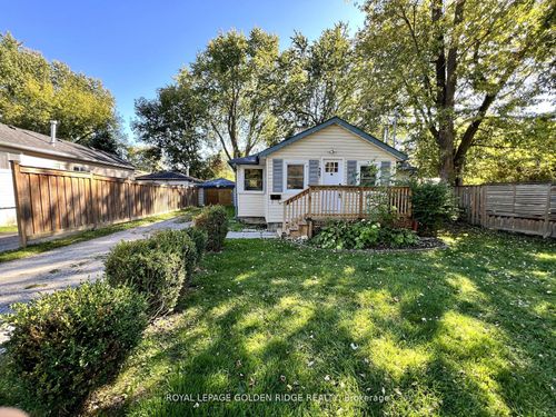 367 Hollywood Dr, Keswick, ON, L4P3A2 | Card Image