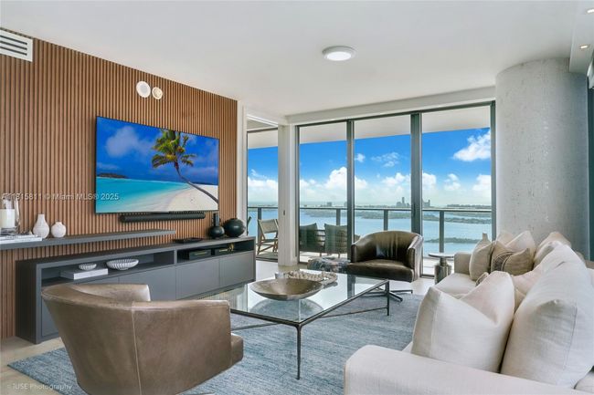 UNIT-4701 - 650 Ne 32 Nd St, Condo with 4 bedrooms, 5 bathrooms and null parking in Miami FL | Image 19