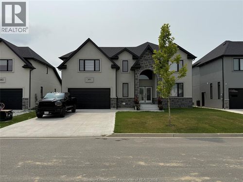 189 Whelan Dr, Amherstburg, ON, N9V0G9 | Card Image
