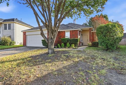 8324 Ram Ridge Rd, Fort Worth, TX, 76137-5928 | Card Image