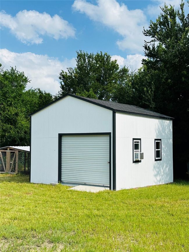 1660 Red Rd, House other with 3 bedrooms, 2 bathrooms and null parking in Howe TX | Image 21