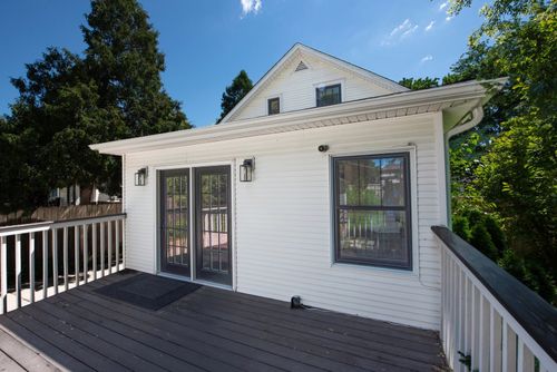622 Illinois St, Geneva, IL, 60134-1350 | Card Image