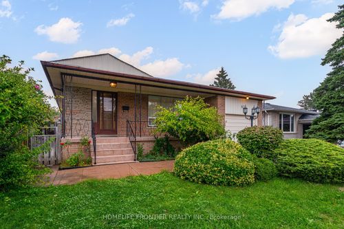 upper-62 Clark Ave, Thornhill, ON, L3T1S5 | Card Image