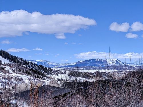 575 Hilltop Pkwy, Steamboat Springs, CO, 80487-3117 | Card Image
