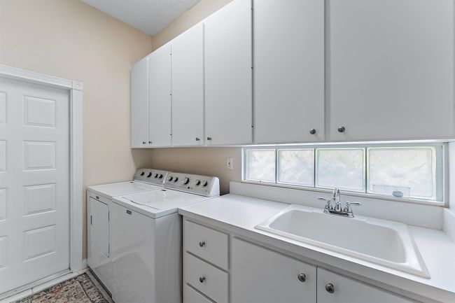 8485 Se Palm Hammock Ln, House other with 3 bedrooms, 3 bathrooms and null parking in Hobe Sound FL | Image 33
