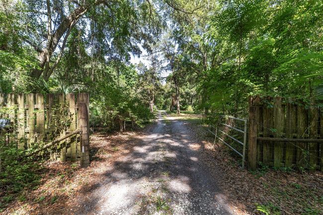 13207 Sw Williston Rd, House other with 3 bedrooms, 2 bathrooms and null parking in MICANOPY FL | Image 51