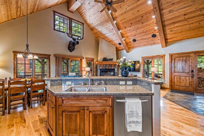22 Francois Ct, House other with 4 bedrooms, 4 bathrooms and 2 parking in Donnelly ID | Image 17
