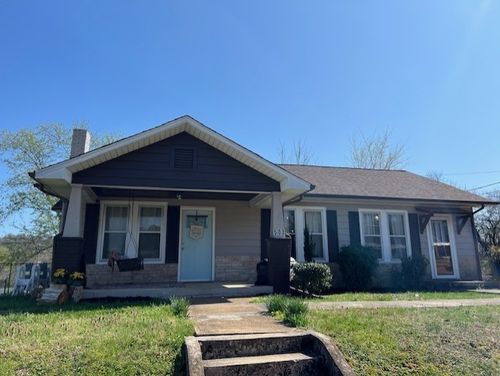503 W 3rd St, Livingston, TN, 38570-1423 | Card Image