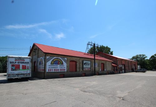 424 W Main St, Fremont, MI, 49412-1409 | Card Image