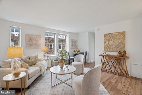 apt-521-2440 16th St Nw, WASHINGTON, DC, 20009-3566 | Card Image