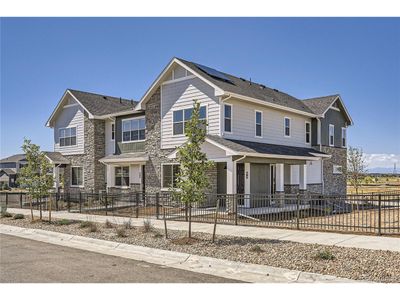 27462 E 1st Ave, Townhouse with 3 bedrooms, 2 bathrooms and null parking in Aurora CO | Image 2