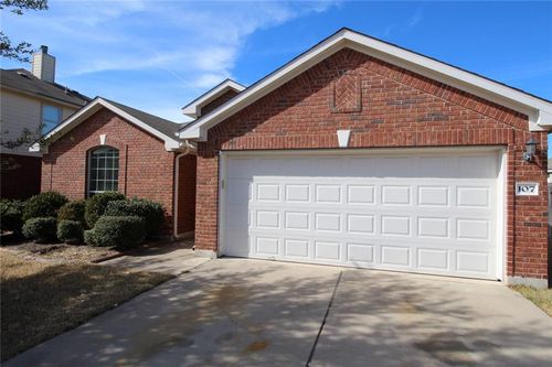 107 Inman Dr, Hutto, TX, 78634-4353 | Card Image