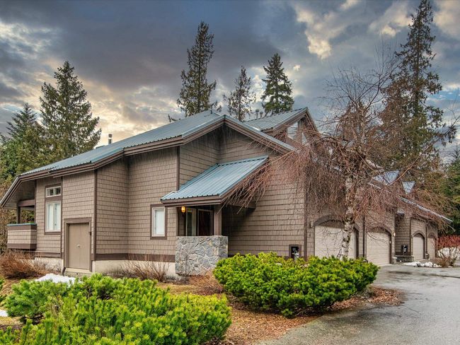 2204 Taylor Way, Townhouse with 4 bedrooms, 3 bathrooms and 2 parking in Whistler BC | Image 18