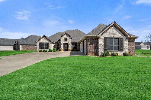 6301 Weatherby Rd, Granbury, TX, 76049-1302 | Card Image