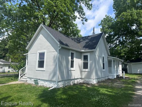 101 Morrell St, Yale, MI, 48097-2947 | Card Image