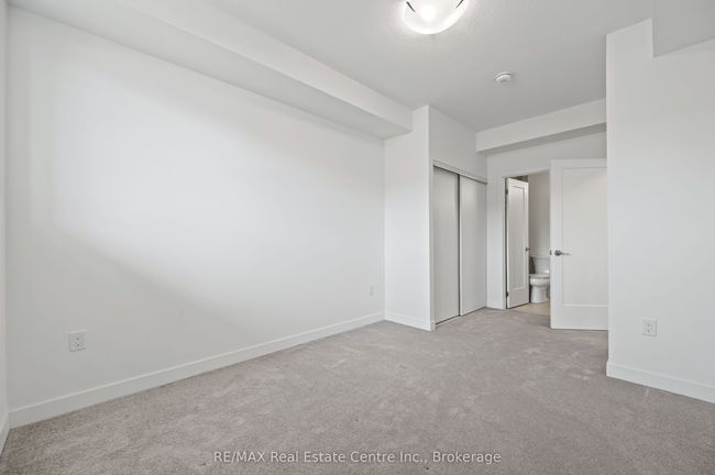 E8 - 20 Palace St, Condo with 2 bedrooms, 2 bathrooms and 1 parking in Kitchener ON | Image 17