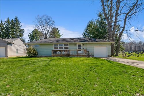 193 Fox St, Hubbard, OH, 44425-2122 | Card Image