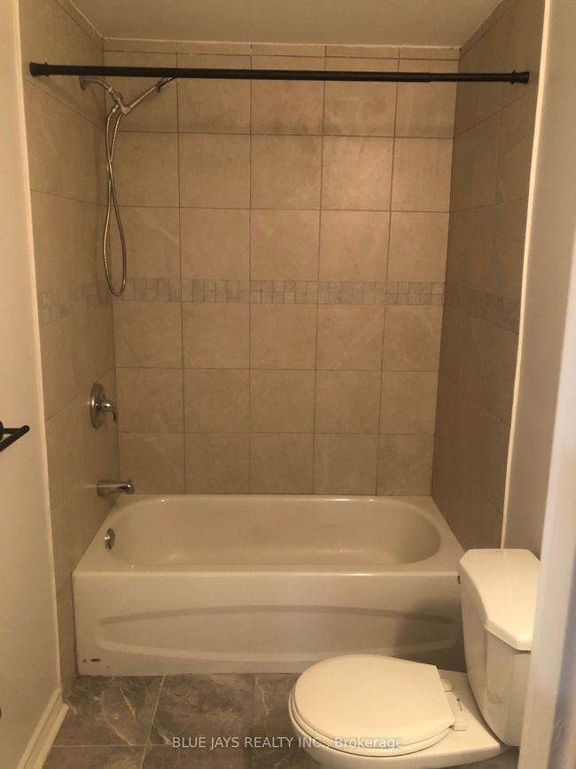 APT-2 - 60 Main St E, Home with 2 bedrooms, 1 bathrooms and 1 parking in Southgate ON | Image 4