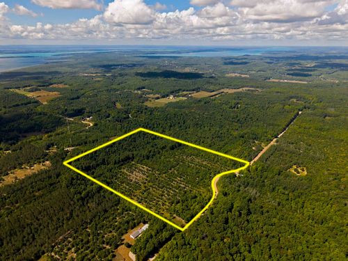 V/L Walker Road, Nw, Clearwater Township, MI, 49676 | Card Image