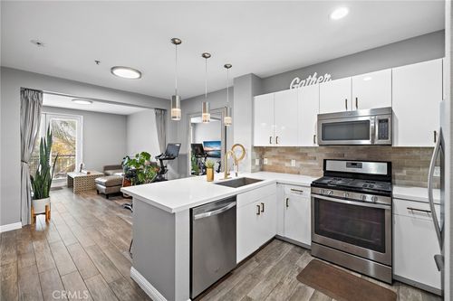 apt-4005-1801 E Katella Ave, Anaheim, CA, 92805-6664 | Card Image