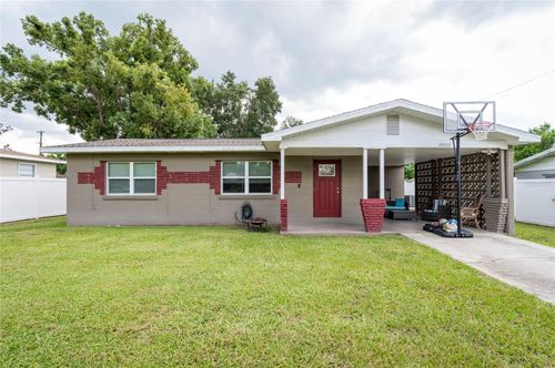 39202 Heights Ave, ZEPHYRHILLS, FL, 33542-4672 | Card Image