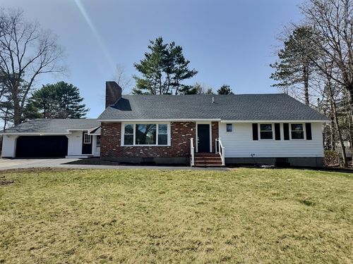 101 Highfields Rd, Abington, MA, 02351-2449 | Card Image