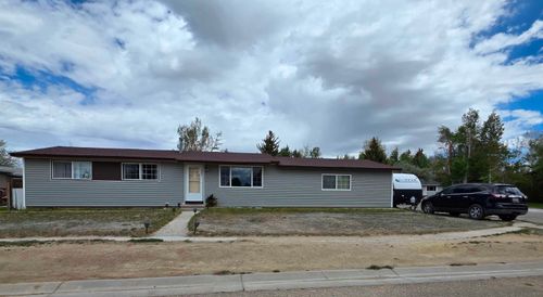 907 Plateau Rd, Rock Springs, WY, 82901-4820 | Card Image