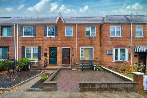 19 81st St, East Elmhurst, NY, 11370-1320 | Card Image