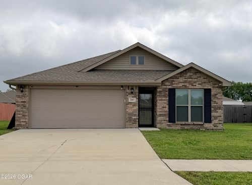 2003 Bogey Ln, Neosho, MO, 64850-8042 | Card Image