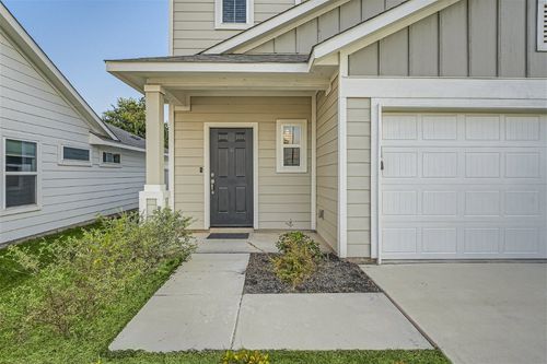 105 Appleberry Ln, Elgin, TX, 78621-2423 | Card Image