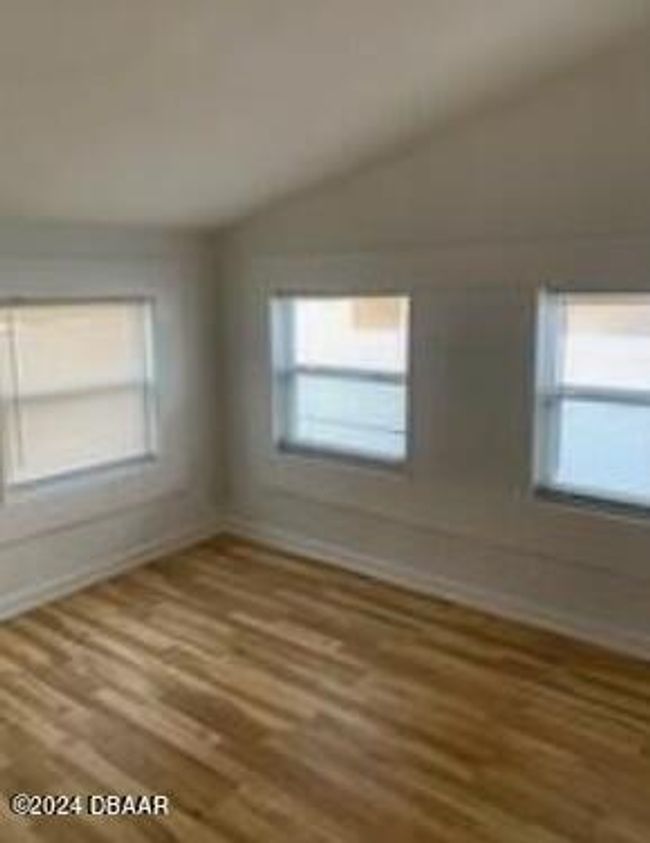 OFFICE SPACE | Image 12