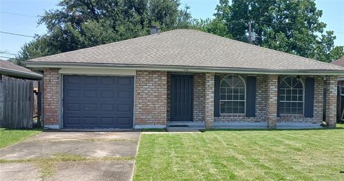 212 Dianne Dr, Saint Rose, LA, 70087-3743 | Card Image