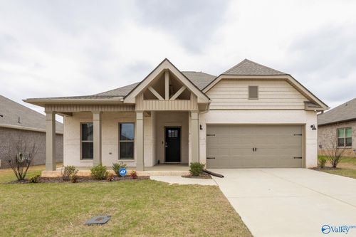 14921 Demarie Ln, Athens, AL, 35613-7686 | Card Image