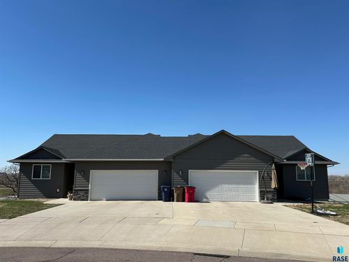1322 N Archer Dr Drive, Sioux Falls, SD, 57103 | Card Image