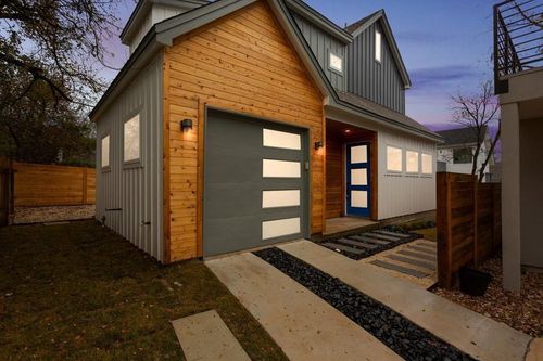 2-3009 Kuhlman Ave, Austin, TX, 78702-2930 | Card Image