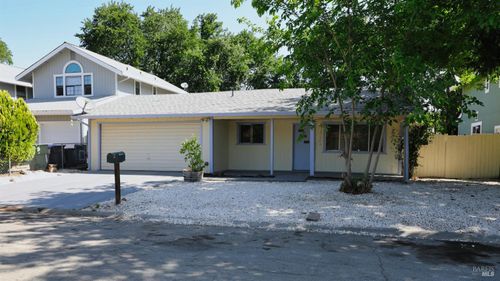 15190 Highlands Harbor Rd, Clearlake, CA, 95422-8115 | Card Image
