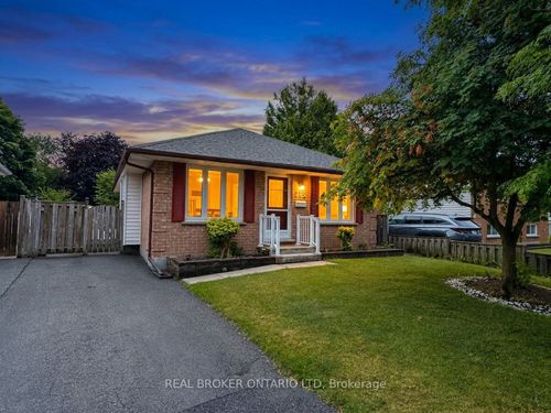 713 Railton Ave, London, ON, N5V4E2 | Card Image