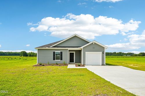 102 Hayes Drive, Pikeville, NC, 27863 | Card Image
