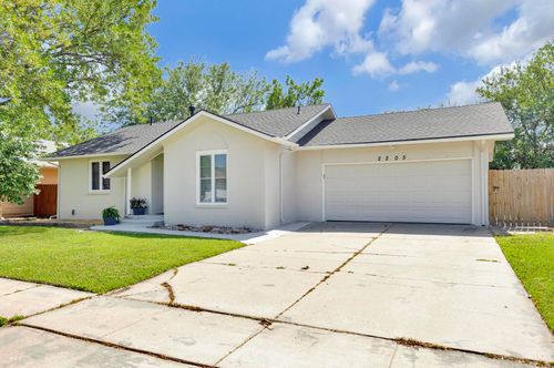 2205 S Flynn St, Wichita, KS, 67207-5407 | Card Image