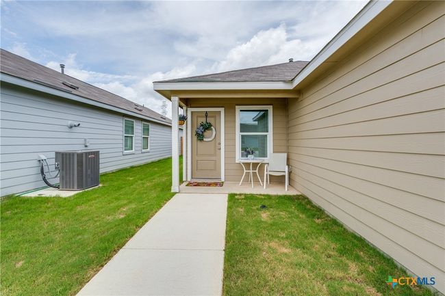 5652 Geronimo Cv, Townhouse with 3 bedrooms, 2 bathrooms and null parking in Seguin TX | Image 4