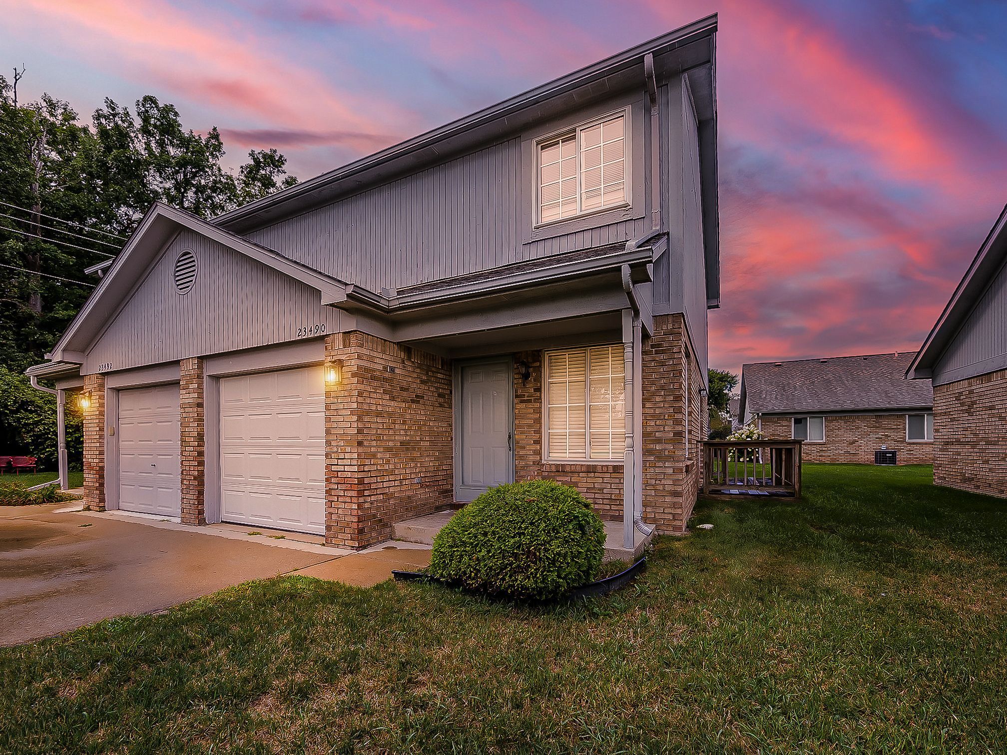 Stoflet Ln, Trenton, MI 48183
